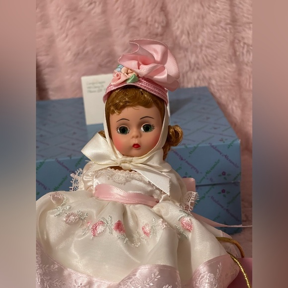 Vintage Madame Alexander Wendy Makes It Special Collectible Doll #31050 With Box - Picture 6 of 17